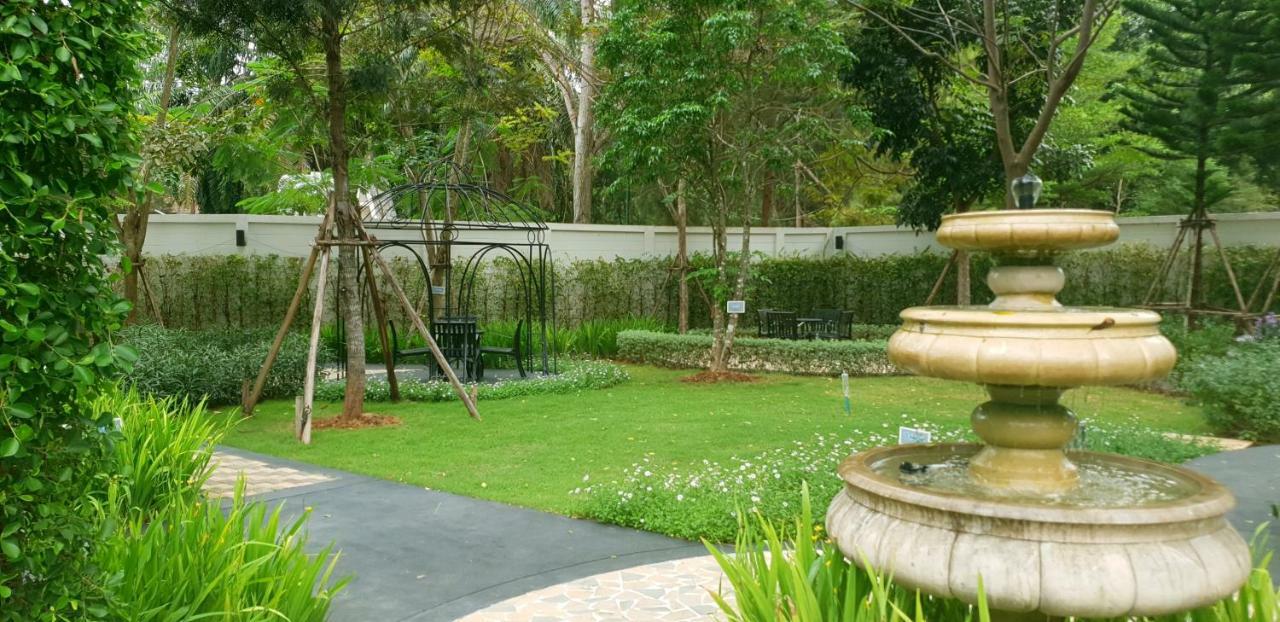 The Courtyard Khaoyai Lejlighed Mu Si Eksteriør billede